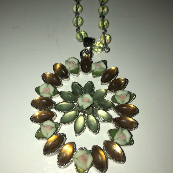 Necklace - Picture 4 of 5